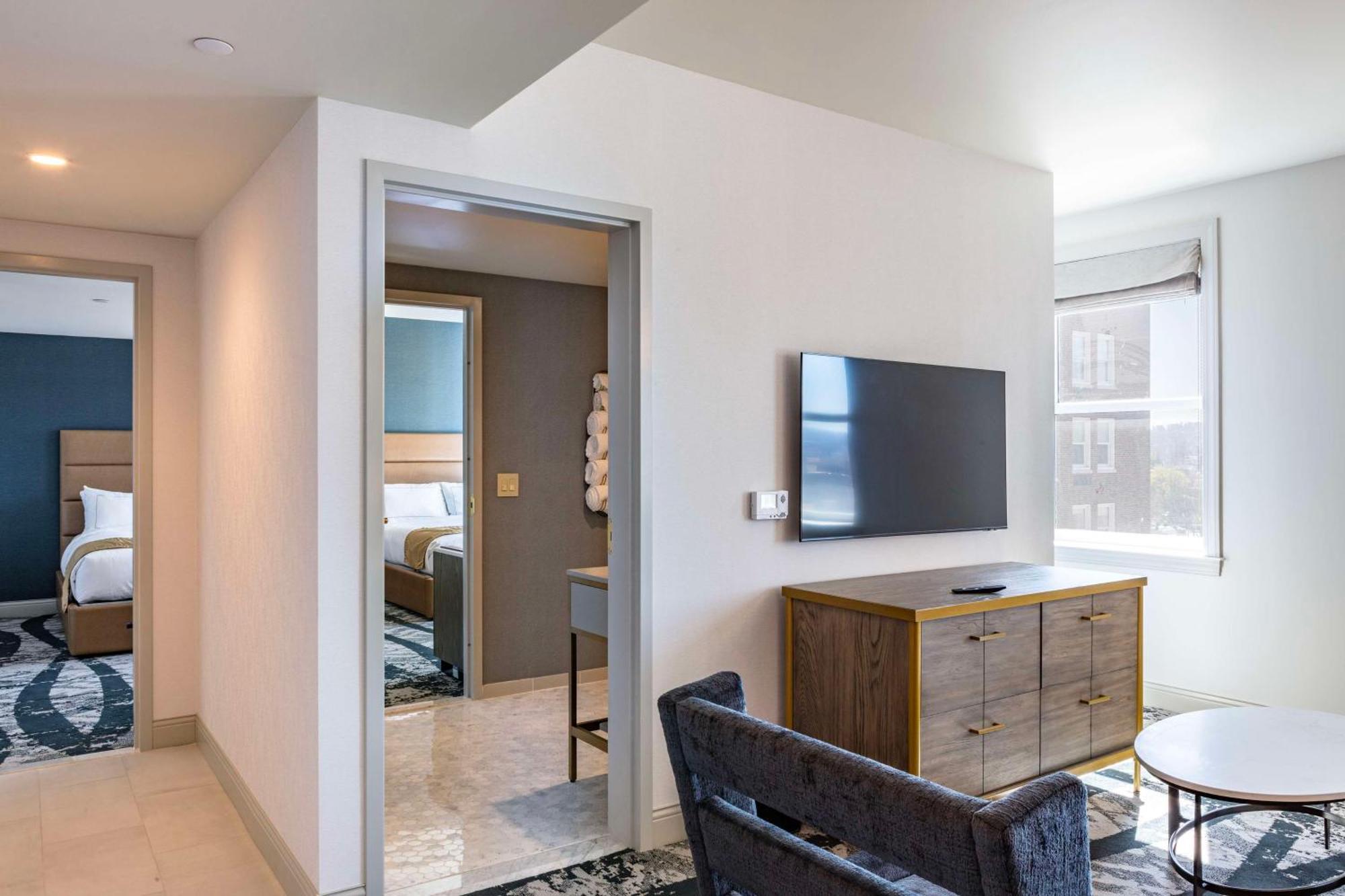 The Yorktowne Hotel, Tapestry Collection By Hilton Экстерьер фото