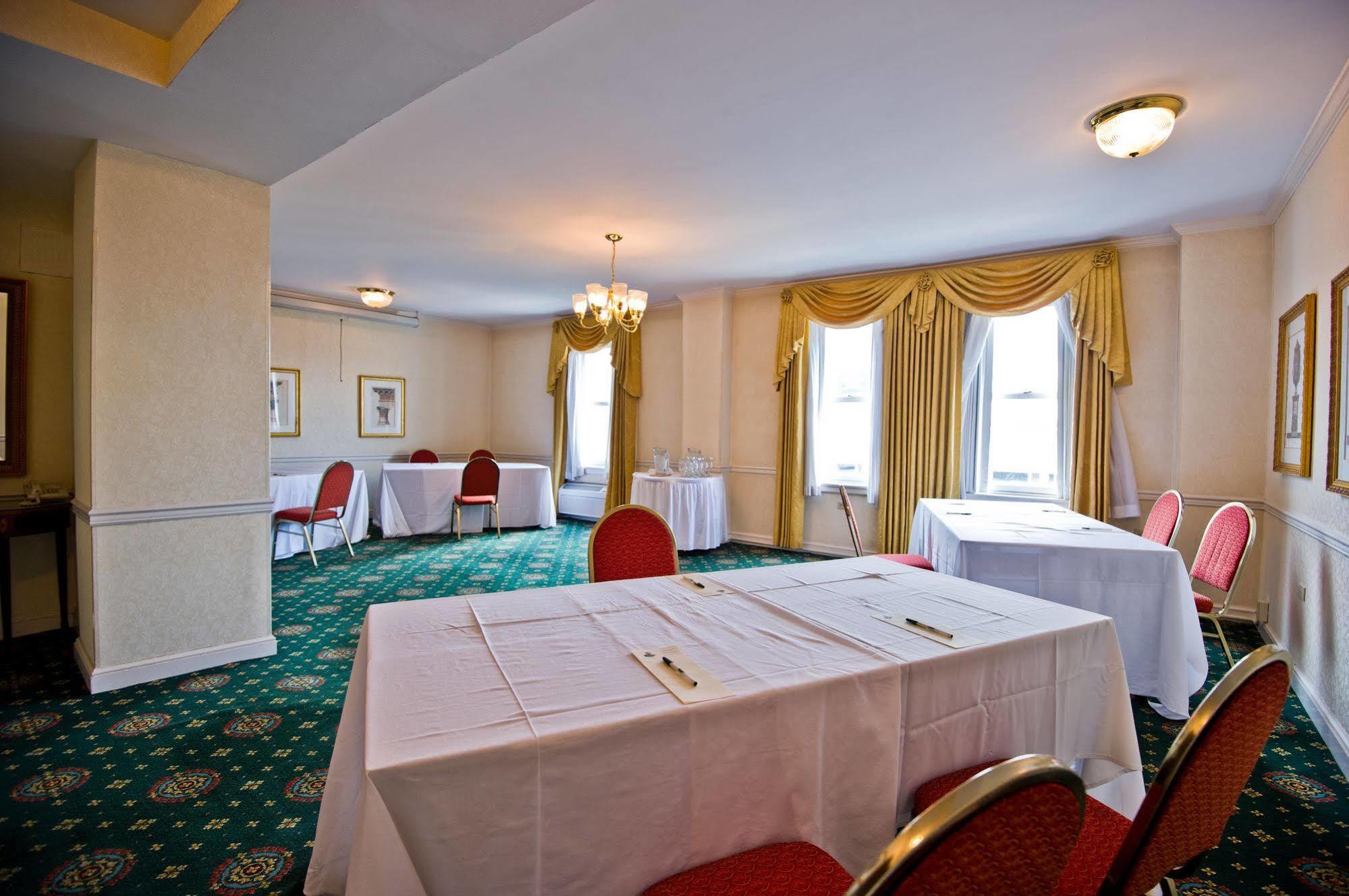 The Yorktowne Hotel, Tapestry Collection By Hilton Экстерьер фото