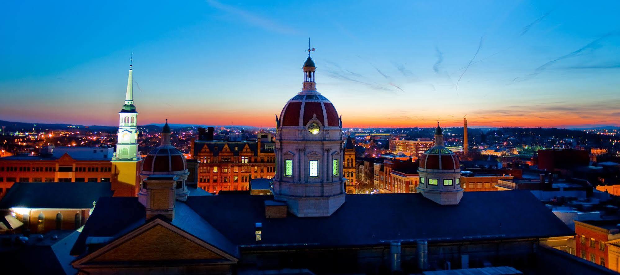 The Yorktowne Hotel, Tapestry Collection By Hilton Экстерьер фото